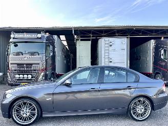 Unfallwagen BMW 3-serie 318i 2.0 129pk 6-bak Executive sedan - xenon - clima - 2007/2