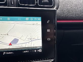 Citroën C3 1.2 PureTech 82pk ELLE - nap - navi - pdc - line assist - lmv - carplay - clima - cruise - grijs dak picture 45