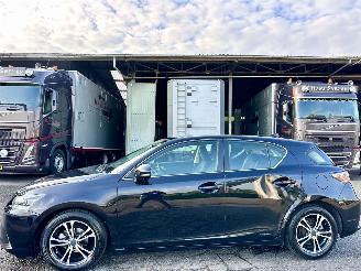 Coche accidentado Lexus Ct 200h Business Line 2015/11