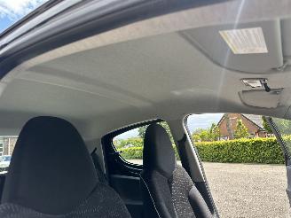 Peugeot 107 Gereserveerd 1.0-12v automaat 68pk XS 5drs - nap - carplay - airco - 49dkm - elektr ramen - toerenteller picture 56