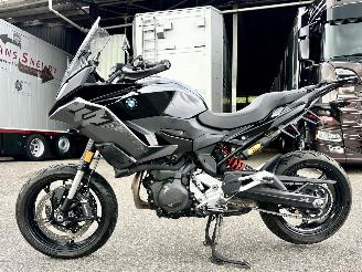 BMW F 900 R XR Triple Black 105pk - 2025 - 8885km - verwarmde handvatten - keyless - alarm - brembo -hoogte verstelling veer picture 59