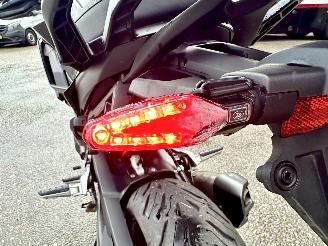 BMW F 900 R XR Triple Black 105pk - 2025 - 8885km - verwarmde handvatten - keyless - alarm - brembo -hoogte verstelling veer picture 50