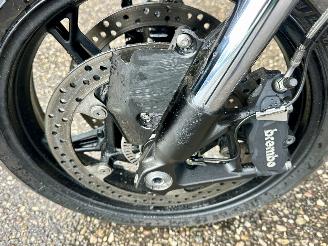 BMW F 900 R XR Triple Black 105pk - 2025 - 8885km - verwarmde handvatten - keyless - alarm - brembo -hoogte verstelling veer picture 14
