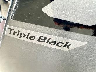 BMW F 900 R XR Triple Black 105pk - 2025 - 8885km - verwarmde handvatten - keyless - alarm - brembo -hoogte verstelling veer picture 7