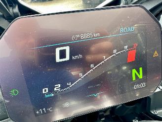 BMW F 900 R XR Triple Black 105pk - 2025 - 8885km - verwarmde handvatten - keyless - alarm - brembo -hoogte verstelling veer picture 10