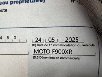 BMW F 900 R XR Triple Black 105pk - 2025 - 8885km - verwarmde handvatten - keyless - alarm - brembo -hoogte verstelling veer picture 25