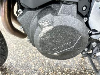 BMW F 900 R XR Triple Black 105pk - 2025 - 8885km - verwarmde handvatten - keyless - alarm - brembo -hoogte verstelling veer picture 29