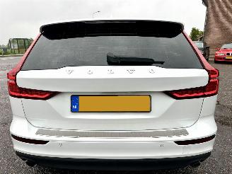 Volvo V-60 2.0 B3 Hybrid 8-traps aut Momentum - 49dkm nap - navi - camera - leer - stoel + stuurverw - CarPlay picture 6