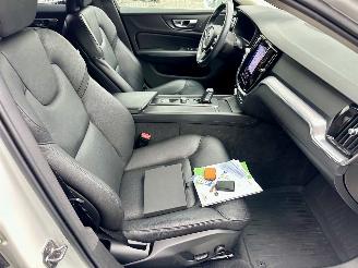 Volvo V-60 2.0 B3 Hybrid 8-traps aut Momentum - 49dkm nap - navi - camera - leer - stoel + stuurverw - CarPlay picture 67