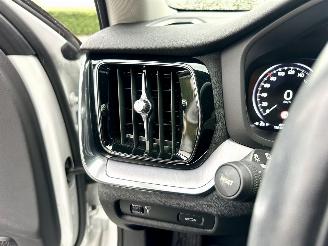 Volvo V-60 2.0 B3 Hybrid 8-traps aut Momentum - 49dkm nap - navi - camera - leer - stoel + stuurverw - CarPlay picture 52