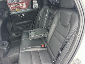 Volvo V-60 2.0 B3 Hybrid 8-traps aut Momentum - 49dkm nap - navi - camera - leer - stoel + stuurverw - CarPlay picture 72