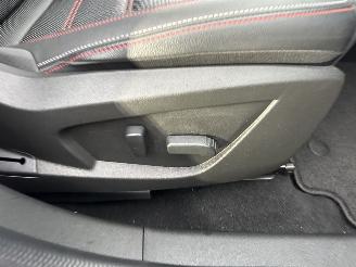 Renault Arkana 1.6 E-Tech Hybrid 145pk 8-traps aut RS-Line - pano - 360cam - carbon - leer - keyless - stuurverw - bomvol picture 50