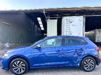 Unfallwagen Volkswagen Polo 1.0 TSI aut + f1 Life Business 2023/1