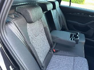 Skoda Octavia 1.5 TSI MHEV Aut + f1 Sportline - nap - 1e eig - navi - camera - inkl trekh - stuurverw - front + line + side assist picture 59