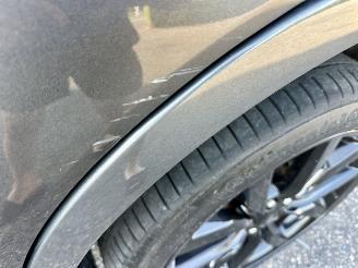 Ford Kuga 1.5 EcoB Turbo 150pk 6-bak ST-Line - nap - navi - xenon - park assist - leer + alcantara - zwarte hemel - keyless picture 14