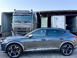 Schadeauto Cupra Formentor 1.4 TSI 245pk aut + f1 e-Hybrid Essential - nap - virtual - camera - keyless - front + line assist - stuurverw 2023/9