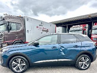 Voiture accidenté Peugeot 3008 1.6 HYbrid 225 Allure Pack Business 2022/5