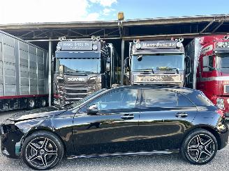 Unfallwagen Mercedes A-klasse 250e AMG Bus Sol Limited - nap - pano - 1e eig - widescreen - sfeerverl - camera - front + line assist - keyless 2022/6