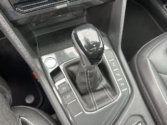 Volkswagen Tiguan 1.5 TSI 150pk aut + f1 R-Line - pano - virtual - stuurverw - leer + stoelverw - line + front + side + park assist picture 42