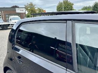 Volkswagen Up! gereserveerd 1.0 60pk High Up! Bluem. 5drs - nap - pano  - leer - stoelverw - airco - cruise - pdc - privacy glass picture 69