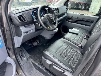 Opel Vivaro E combi 75kWh 136pk aut 9pers lang - nap - pano - 1e eig - leer - airco - cruise picture 16