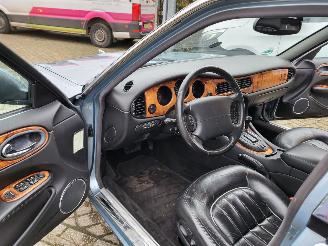 Jaguar Xj-8 4.0  SOVEREIGN   N.A.P  rijdbaar  top jongtimer picture 5