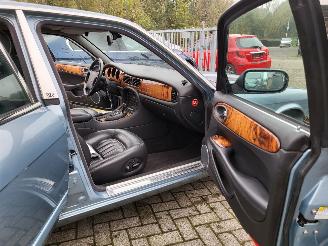 Jaguar Xj-8 4.0  SOVEREIGN   N.A.P  rijdbaar  top jongtimer picture 20