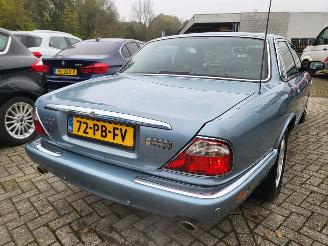 Jaguar Xj-8 4.0  SOVEREIGN   N.A.P  rijdbaar  top jongtimer picture 8