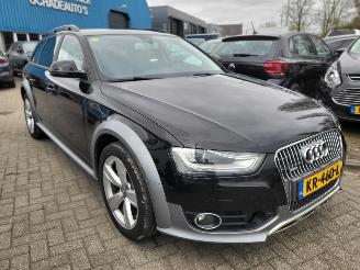 Auto incidentate Audi A4 allroad A4 allroad 2.0 TDI QUATTRO 177 PK S-TRONIC PRO LINE 1e eigenaar 2013/7
