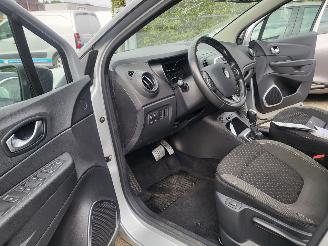 Renault Captur AUTOMAAT 1.2 TCe Bose 80 d km  RIJDBAAR picture 7