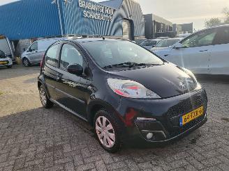 Schadeauto Peugeot 107 Peugeot 107 1.0 Active goed rijden en goede airco 2012/4