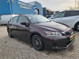 Voiture accidenté Lexus Ct CT 200h Hybrid ,leer.cam.nav rijdbaar 2011/12