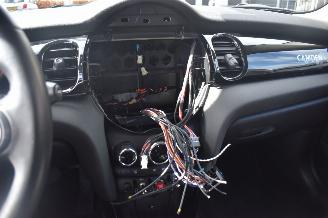 Mini Cooper 1.5 Camden Edition 136Pk *Navi/Clima picture 12