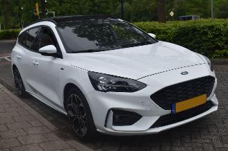 Ford Focus 1.0 Ecoboost ST Line Hybrid X Business 155Pk *Navi/Clima/Camera/Panorama/Stoelverwarming picture 2