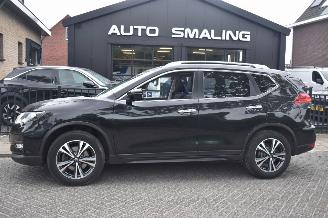 Damaged car Nissan X-Trail 1.6 DIG-T 163Pk N-Connecta 7 personen *Navi/clima/Camera/Panorama 2018/4