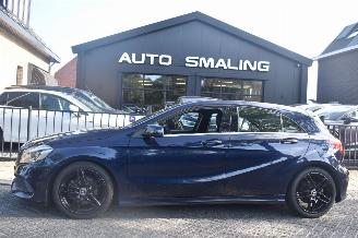 Coche accidentado Mercedes A-klasse 180D Business Solution AMG 109Pk *Navi/Clima/Camera/Stoelverwarming 2017/10
