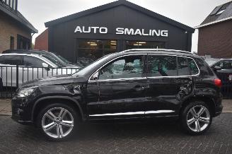 uszkodzony samochody osobowe Volkswagen Tiguan 2.0 Tdi R-Line Edition 140Pk *Navi/Airco/Panorama 2015/1
