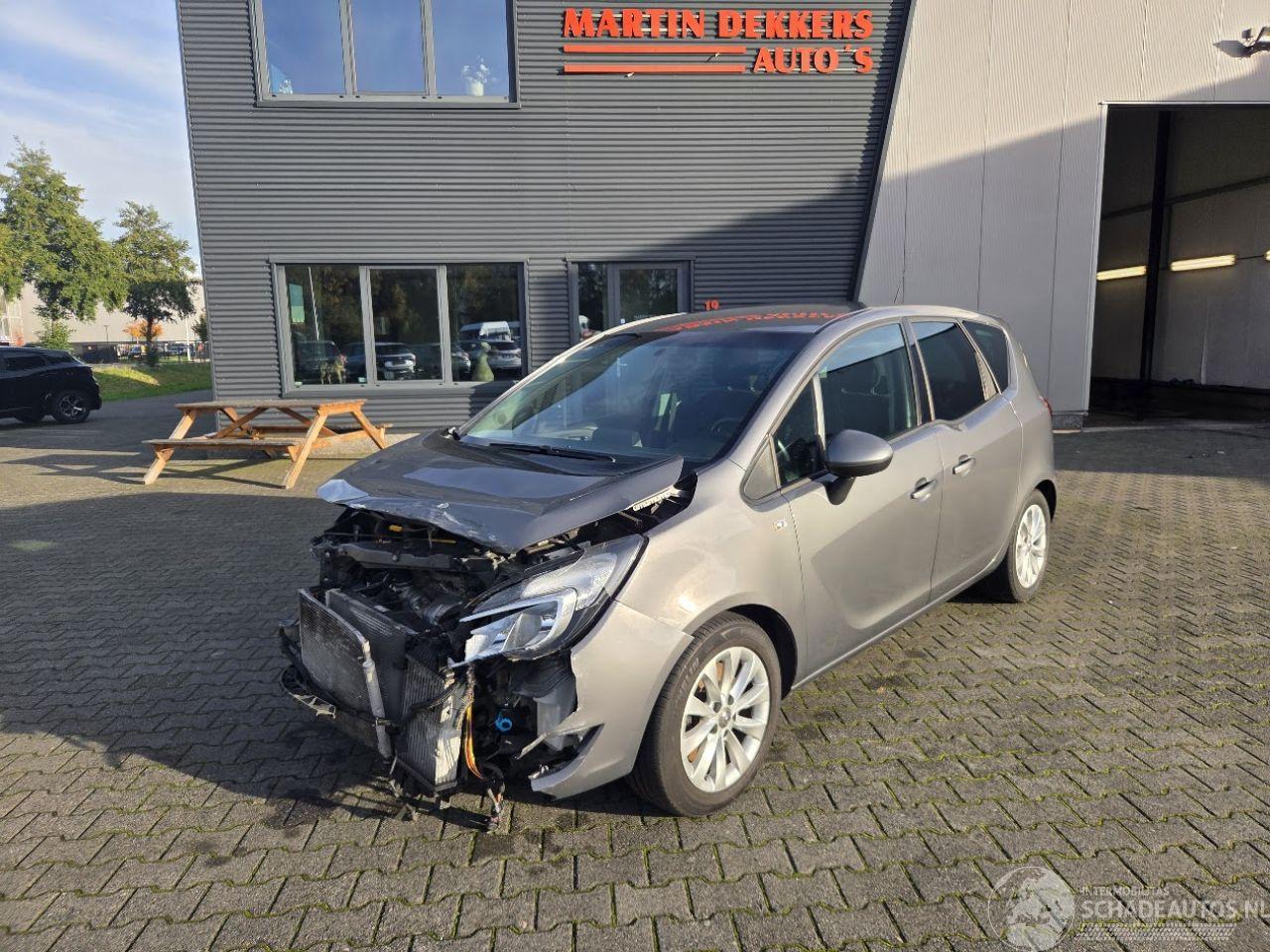 Opel Meriva 1.4-T AUTOM / 52dkm