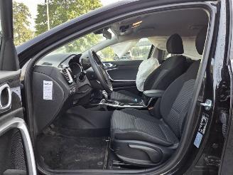 Kia Ceed PLUG-IN  HYBRIDE / AUTOMAAT / 34 DKM picture 15