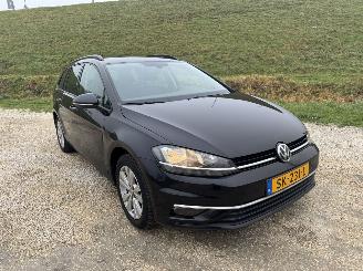 Coche accidentado Volkswagen Golf 1.6 TDI Comfortline/automaat/clima/navi 2018/4