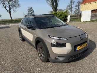 Coche accidentado Citroën C4 cactus 1.2 e-VTI Shine/automaat/camera/clima/navi/61350dkm 2015/2