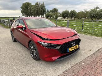 Mazda 3 2.0 SkyActiv-G Luxery | RHD | HUD | CAMERA | ACC picture 7