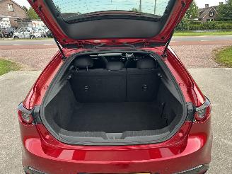 Mazda 3 2.0 SkyActiv-G Luxery | RHD | HUD | CAMERA | ACC picture 30