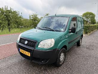 krockskadad bil auto Fiat Doblo 1.9 JDT 2007/1