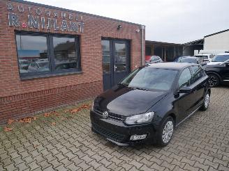 damaged passenger cars Volkswagen Polo AUTOMAAT XENON ALCANTARA 2011/3