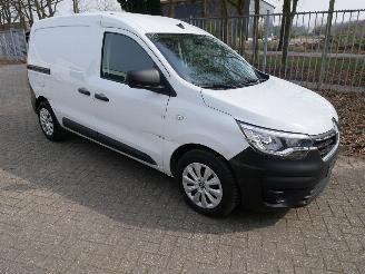 Schadeauto Renault Express  2024/7