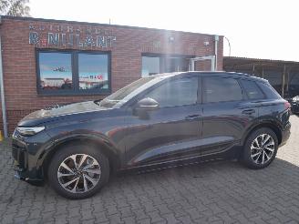 Unfallwagen Audi Q6 Q6 e-TRON PERFORMANCE S-LINE MATRIX LED LEER AHK PANORAMA 2024/11