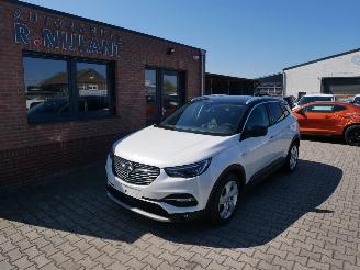 krockskadad bil auto Opel Grandland INNOVATION LED LEER DENON ACC 2018/2