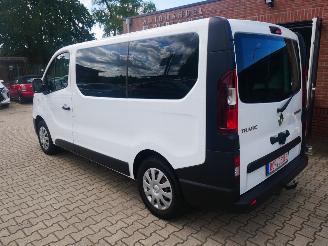 Renault Trafic L1H1 LIFE 8 PERSOONS AIRCO picture 4