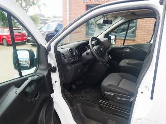 Renault Trafic L1H1 LIFE 8 PERSOONS AIRCO picture 7
